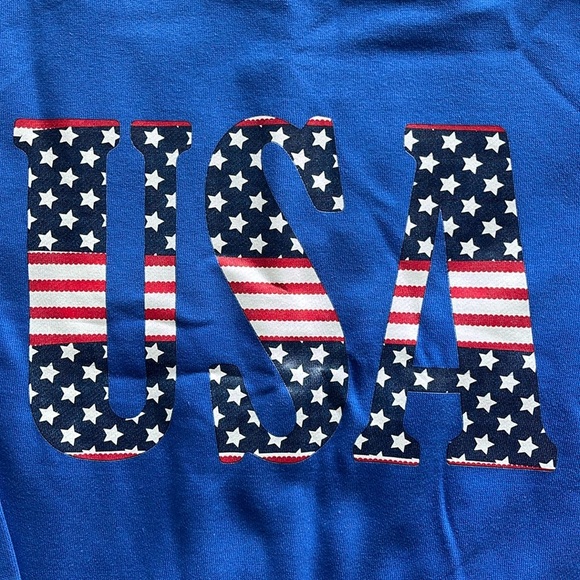 NWOT Women’s Patriotic Sweatshirt USA Stars and Stripes Crew Neck Size Medium - Picture 2 of 4